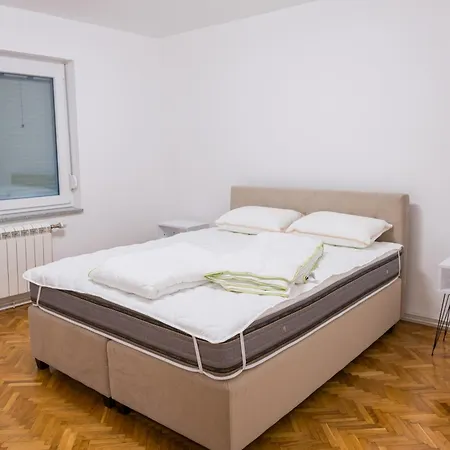 Eko-una Apartman *